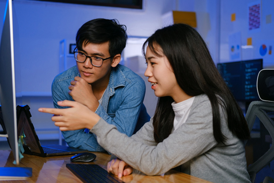 Choosing the Right Digital Service Desk for IT Support